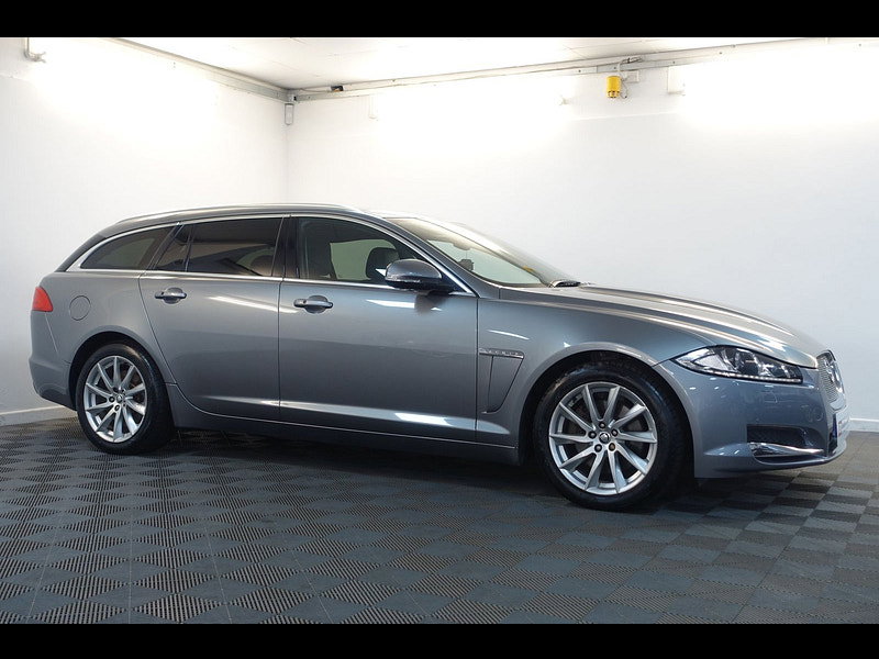 Jaguar XF 2.2d Premium Luxury Sportbrake 5dr Diesel Auto Euro 5 (s/s) (200 ps)