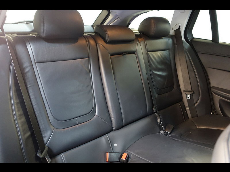 Jaguar XF 2.2d Premium Luxury Sportbrake 5dr Diesel Auto Euro 5 (s/s) (200 ps)