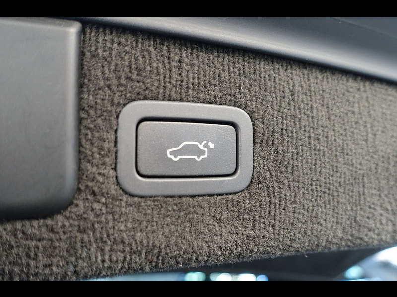 Jaguar XF 2.2d Premium Luxury Sportbrake 5dr Diesel Auto Euro 5 (s/s) (200 ps)