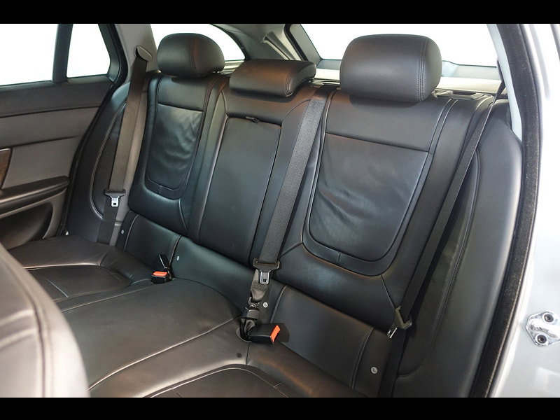 Jaguar XF 2.2d Premium Luxury Sportbrake 5dr Diesel Auto Euro 5 (s/s) (200 ps)
