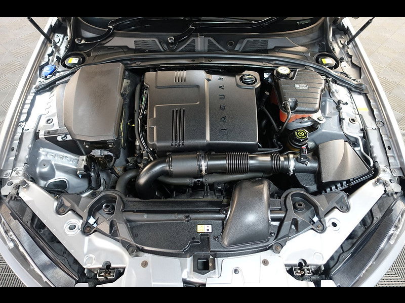 Jaguar XF 2.2d Premium Luxury Sportbrake 5dr Diesel Auto Euro 5 (s/s) (200 ps)