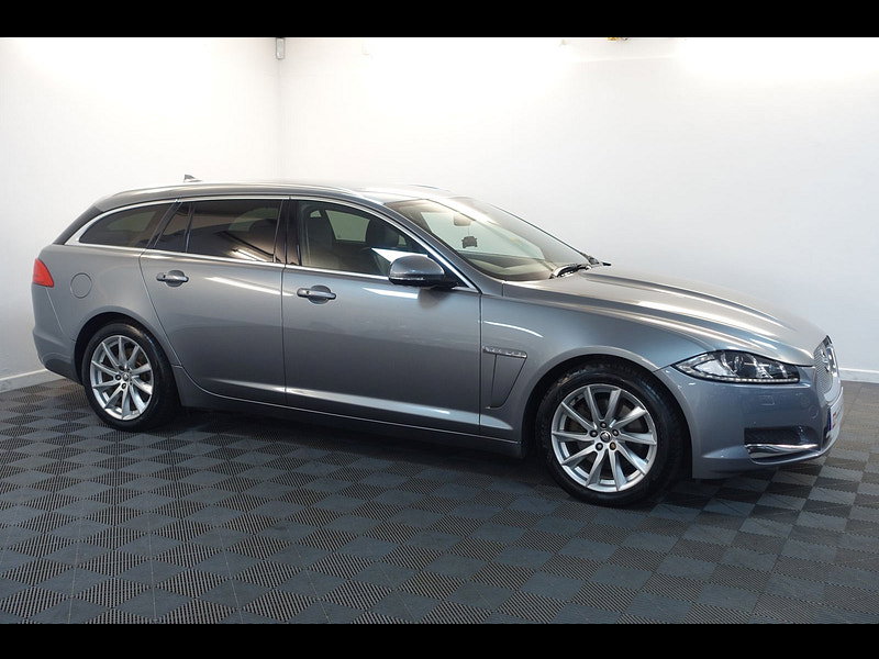 Jaguar XF 2.2d Premium Luxury Sportbrake 5dr Diesel Auto Euro 5 (s/s) (200 ps)