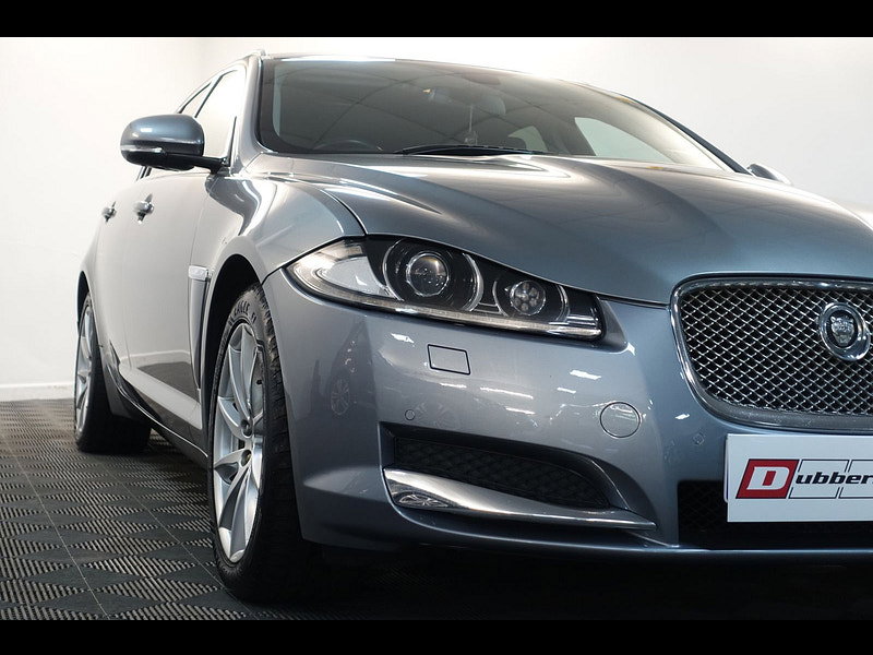 Jaguar XF 2.2d Premium Luxury Sportbrake 5dr Diesel Auto Euro 5 (s/s) (200 ps)