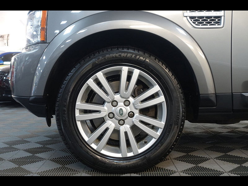 Land Rover Discovery 4 3.0 SD V6 HSE SUV 5dr Diesel CommandShift 4WD Euro 5 (245 ps)