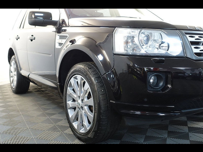 Land Rover Freelander 2 2.2 SD4 HSE SUV 5dr Diesel CommandShift 4WD Euro 5 (190 ps)