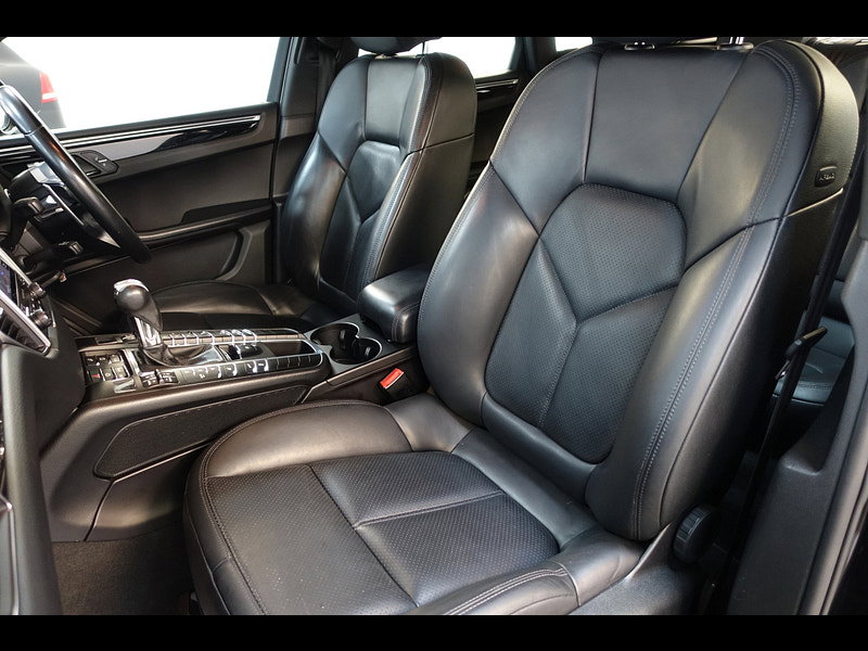 Porsche Macan 3.0 TD V6 S SUV 5dr Diesel PDK 4WD Euro 6 (s/s) (258 ps)