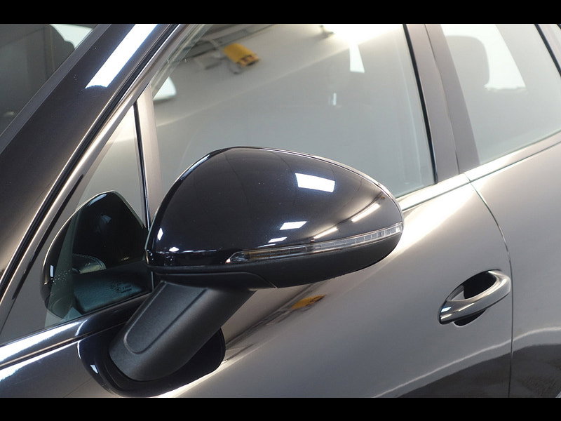 Porsche Macan 3.0 TD V6 S SUV 5dr Diesel PDK 4WD Euro 6 (s/s) (258 ps)