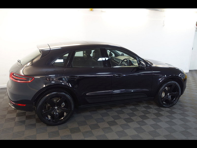 Porsche Macan 3.0 TD V6 S SUV 5dr Diesel PDK 4WD Euro 6 (s/s) (258 ps)