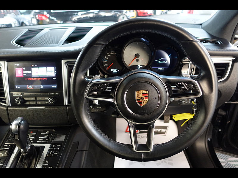 Porsche Macan 3.0 TD V6 S SUV 5dr Diesel PDK 4WD Euro 6 (s/s) (258 ps)