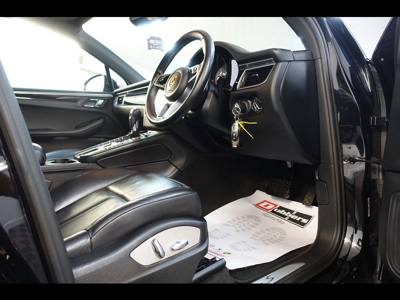 Porsche Macan 3.0 TD V6 S SUV 5dr Diesel PDK 4WD Euro 6 (s/s) (258 ps)