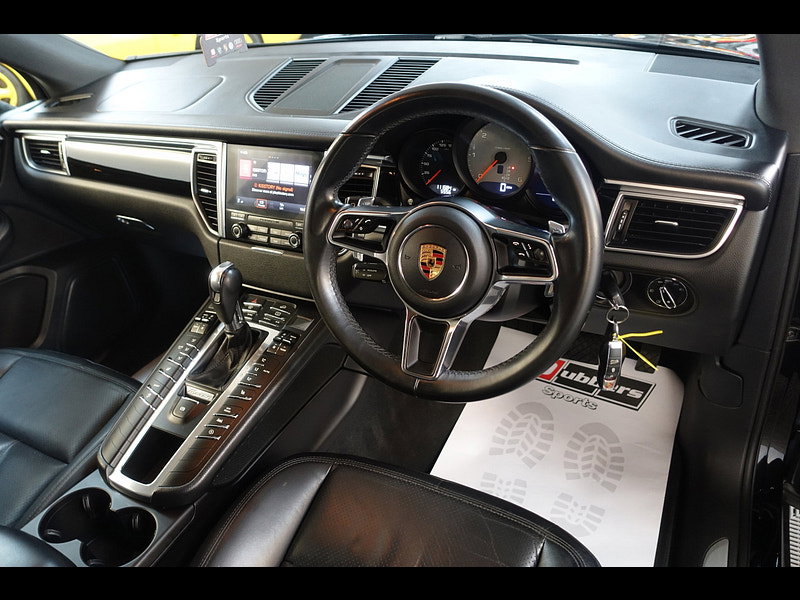 Porsche Macan 3.0 TD V6 S SUV 5dr Diesel PDK 4WD Euro 6 (s/s) (258 ps)