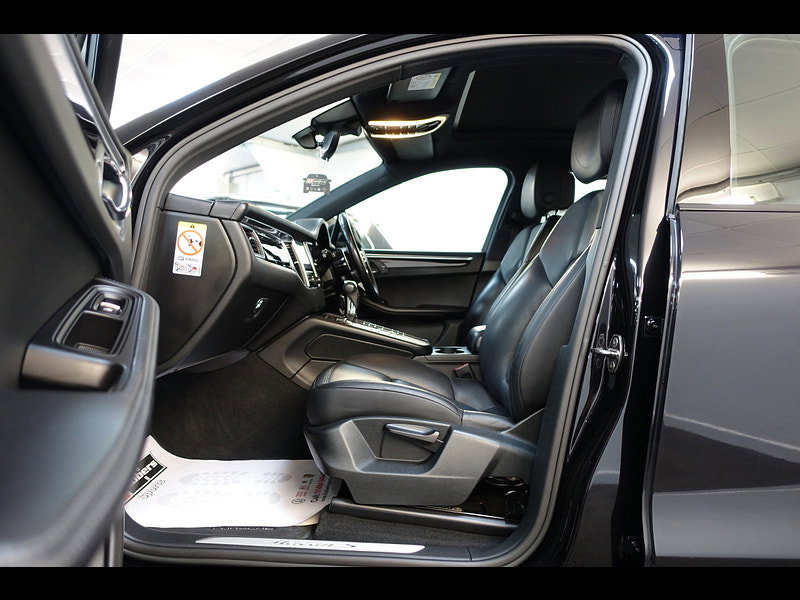 Porsche Macan 3.0 TD V6 S SUV 5dr Diesel PDK 4WD Euro 6 (s/s) (258 ps)