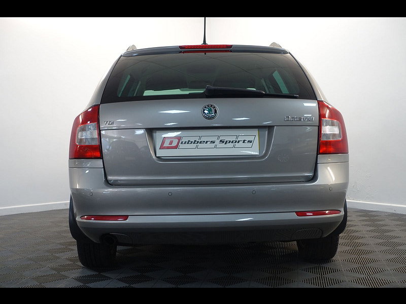 Skoda Octavia 1.6 TDI SE Plus Estate 5dr Diesel DSG Euro 5 (105 ps)