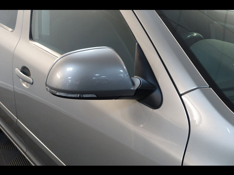 Skoda Octavia 1.6 TDI SE Plus Estate 5dr Diesel DSG Euro 5 (105 ps)