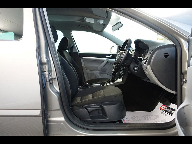 Skoda Octavia 1.6 TDI SE Plus Estate 5dr Diesel DSG Euro 5 (105 ps)