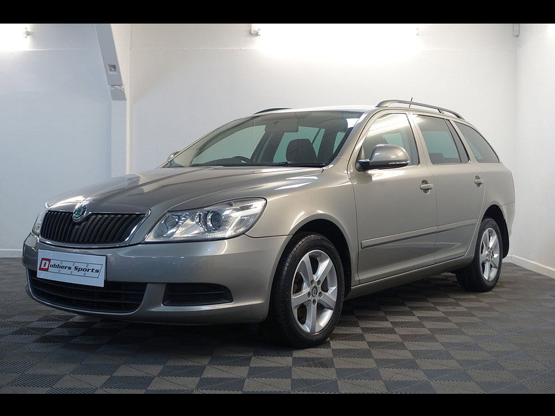 Skoda Octavia 1.6 TDI SE Plus Estate 5dr Diesel DSG Euro 5 (105 ps)