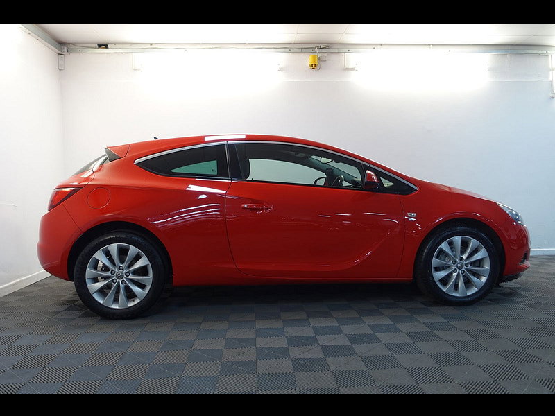 Vauxhall Astra GTC 1.4T 16V SRi Coupe 3dr Petrol Manual Euro 5 (s/s) (120 ps)