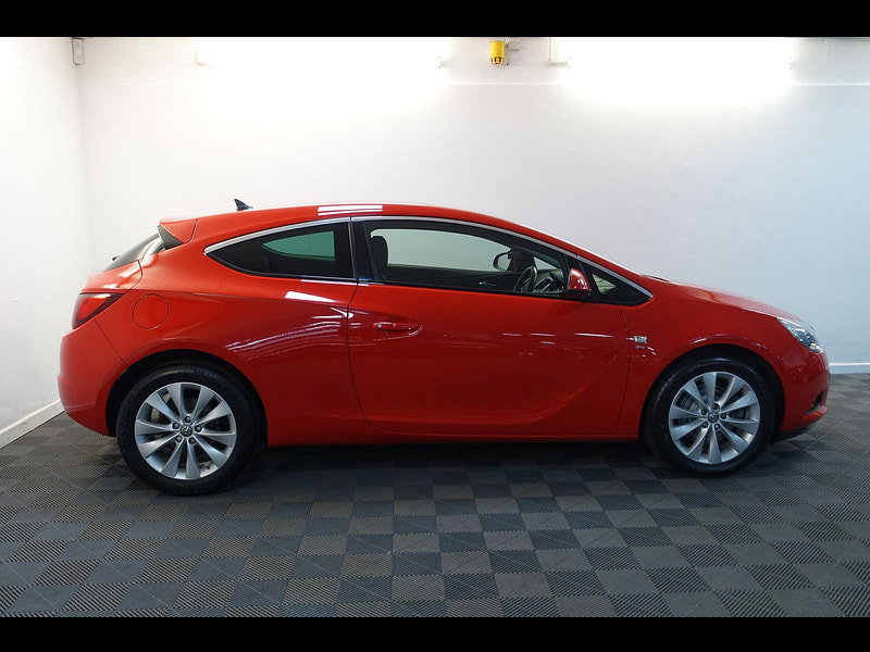 Vauxhall Astra GTC 1.4T 16V SRi Coupe 3dr Petrol Manual Euro 5 (s/s) (120 ps)