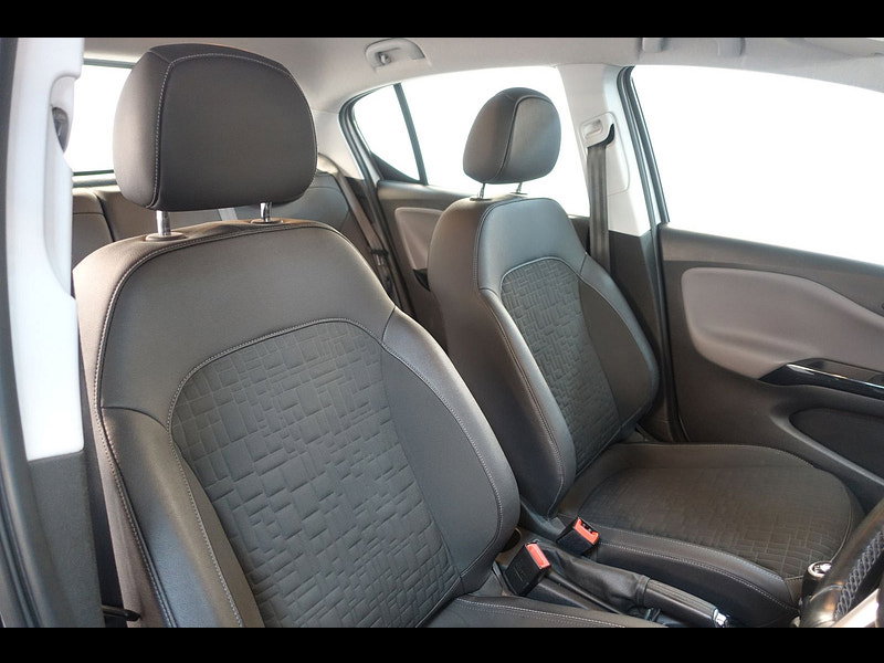 Vauxhall Corsa 1.4i ecoFLEX SE Hatchback 5dr Petrol Manual Euro 6 (90 ps)