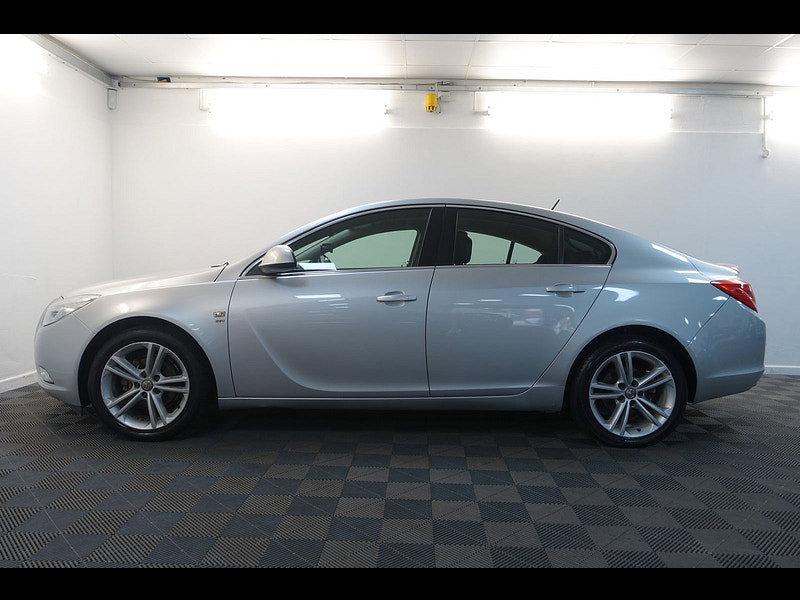 Vauxhall Insignia 1.8 16V SRi Hatchback 5dr Petrol Manual Euro 5 (140 ps)