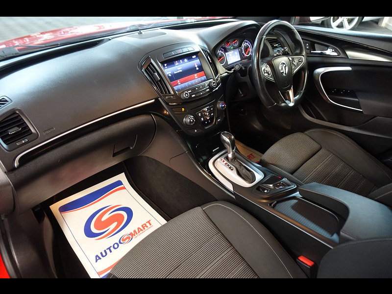 Vauxhall Insignia 2.0 CDTi SRi VX Line Nav Hatchback 5dr Diesel Auto Euro 5 (163 ps)