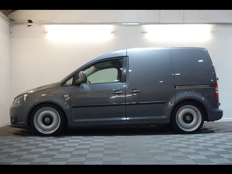 Volkswagen Caddy 1.6 TDI C20 Highline Panel Van 4dr Diesel DSG L1 H1 (152 g/km, 101 bhp)