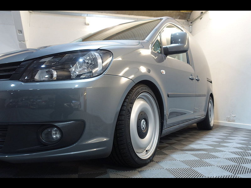 Volkswagen Caddy 1.6 TDI C20 Highline Panel Van 4dr Diesel DSG L1 H1 (152 g/km, 101 bhp)