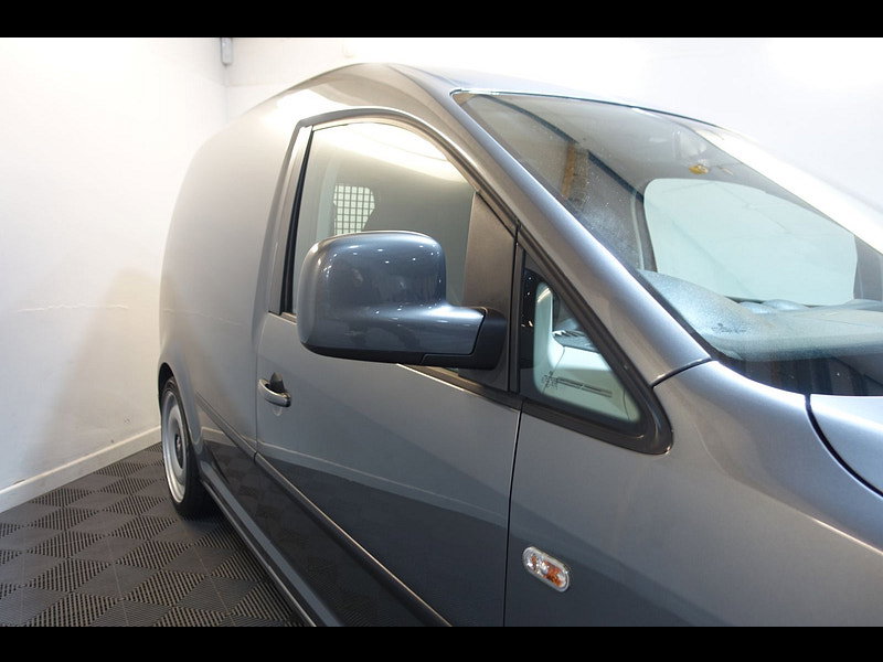 Volkswagen Caddy 1.6 TDI C20 Highline Panel Van 4dr Diesel DSG L1 H1 (152 g/km, 101 bhp)