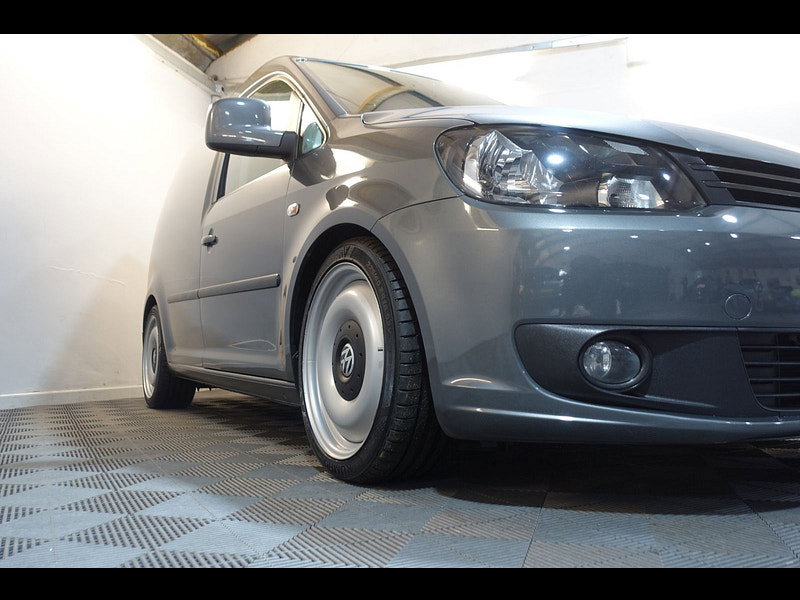 Volkswagen Caddy 1.6 TDI C20 Highline Panel Van 4dr Diesel DSG L1 H1 (152 g/km, 101 bhp)