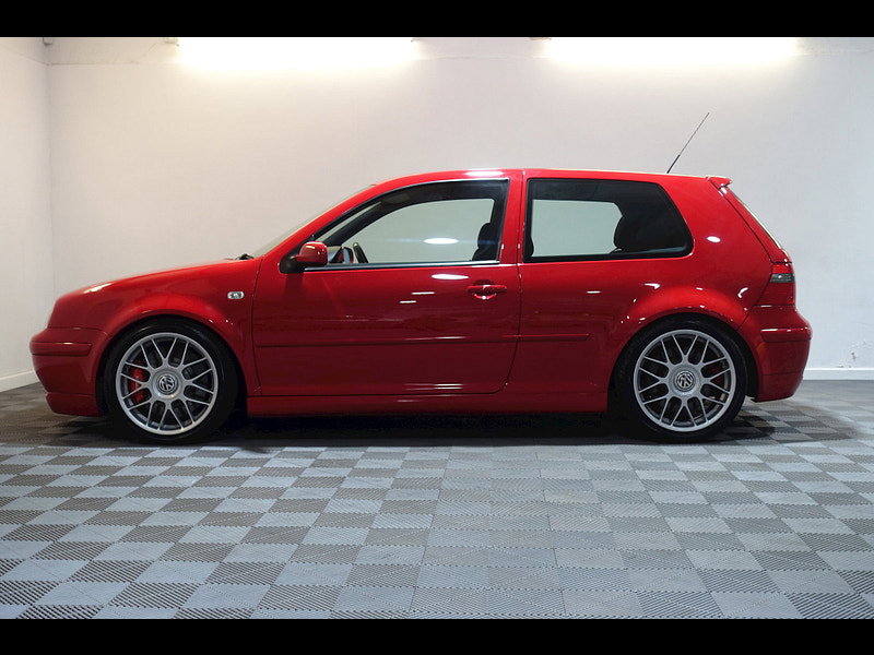 Volkswagen Golf 1.8T GTI Anniversary Ltd Edn Hatchback 3dr Petrol Manual (204 g/km, 180 bhp)