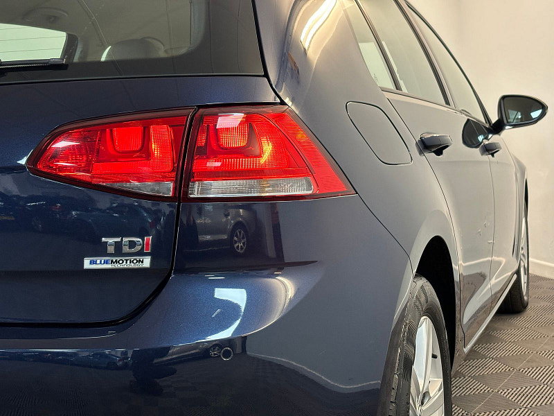 Volkswagen Golf 1.6 TDI BlueMotion Tech Match Hatchback 5dr Diesel Manual Euro 5 (s/s) (105 ps)