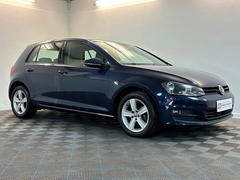 Volkswagen Golf 1.6 TDI BlueMotion Tech Match Hatchback 5dr Diesel Manual Euro 5 (s/s) (105 ps)