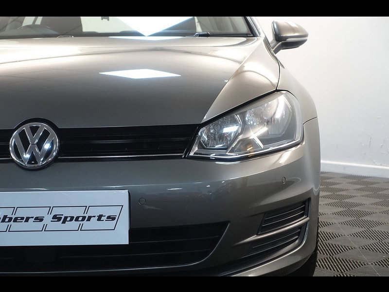 Volkswagen Golf 1.6 TDI BlueMotion Tech SE Hatchback 5dr Diesel Manual Euro 5 (s/s) (105 ps)