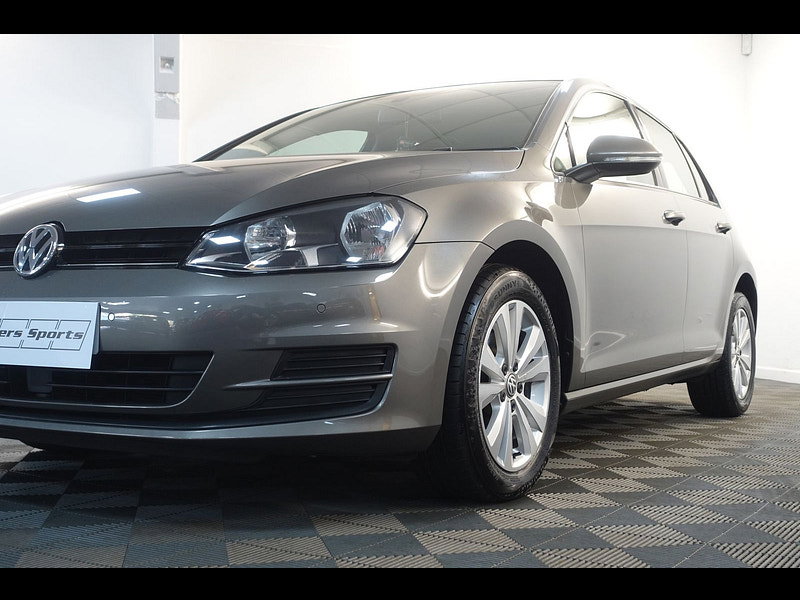 Volkswagen Golf 1.6 TDI BlueMotion Tech SE Hatchback 5dr Diesel Manual Euro 5 (s/s) (105 ps)