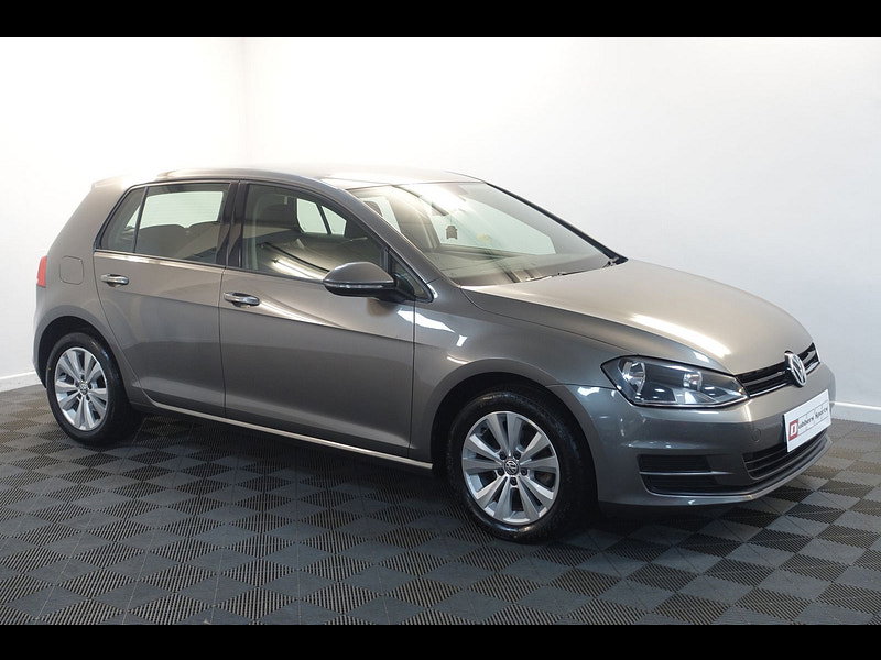 Volkswagen Golf 1.6 TDI BlueMotion Tech SE Hatchback 5dr Diesel Manual Euro 5 (s/s) (105 ps)