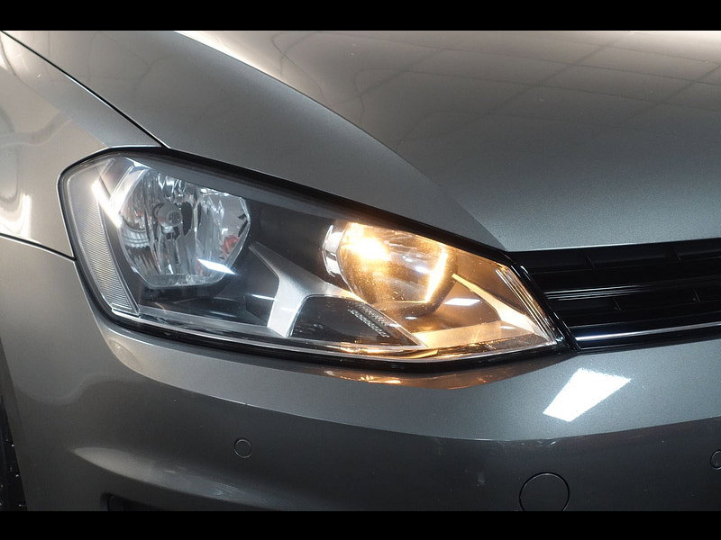 Volkswagen Golf 1.6 TDI BlueMotion Tech SE Hatchback 5dr Diesel Manual Euro 5 (s/s) (105 ps)