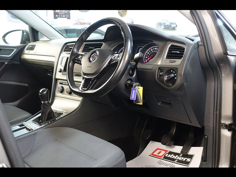 Volkswagen Golf 1.6 TDI BlueMotion Tech SE Hatchback 5dr Diesel Manual Euro 5 (s/s) (105 ps)