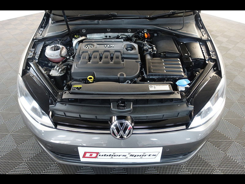 Volkswagen Golf 1.6 TDI BlueMotion Tech SE Hatchback 5dr Diesel Manual Euro 5 (s/s) (105 ps)