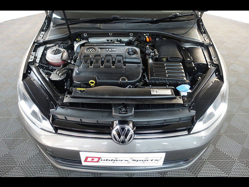 Volkswagen Golf 1.6 TDI BlueMotion Tech SE Hatchback 5dr Diesel Manual Euro 5 (s/s) (105 ps)