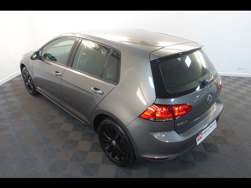 Volkswagen Golf 1.6 TDI BlueMotion Tech SE Hatchback 5dr Diesel Manual Euro 5 (s/s) (105 ps)
