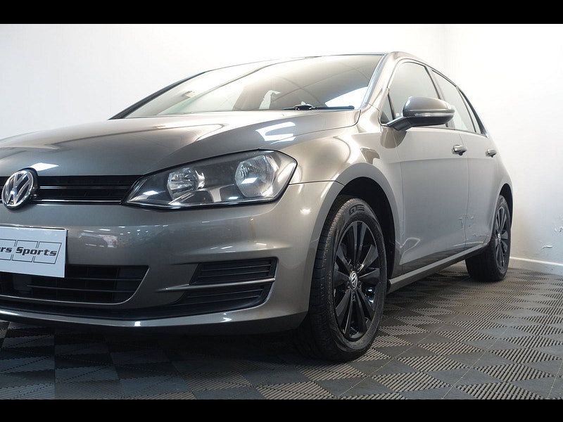 Volkswagen Golf 1.6 TDI BlueMotion Tech SE Hatchback 5dr Diesel Manual Euro 5 (s/s) (105 ps)