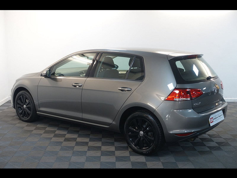 Volkswagen Golf 1.6 TDI BlueMotion Tech SE Hatchback 5dr Diesel Manual Euro 5 (s/s) (105 ps)