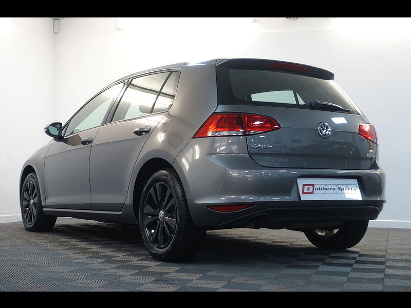 Volkswagen Golf 1.6 TDI BlueMotion Tech SE Hatchback 5dr Diesel Manual Euro 5 (s/s) (105 ps)