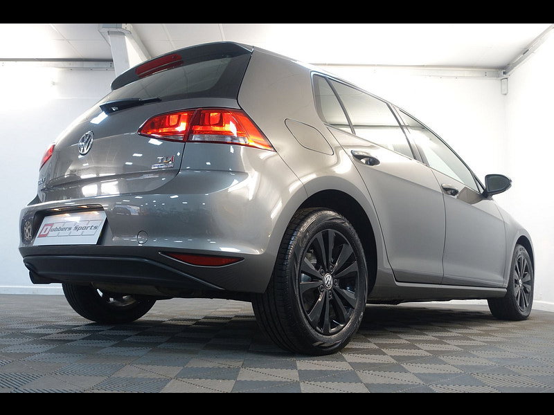 Volkswagen Golf 1.6 TDI BlueMotion Tech SE Hatchback 5dr Diesel Manual Euro 5 (s/s) (105 ps)
