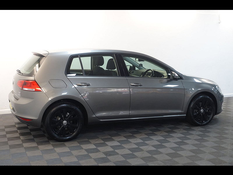 Volkswagen Golf 1.6 TDI BlueMotion Tech SE Hatchback 5dr Diesel Manual Euro 5 (s/s) (105 ps)