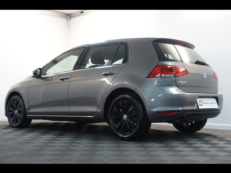 Volkswagen Golf 1.6 TDI BlueMotion Tech SE Hatchback 5dr Diesel Manual Euro 5 (s/s) (105 ps)
