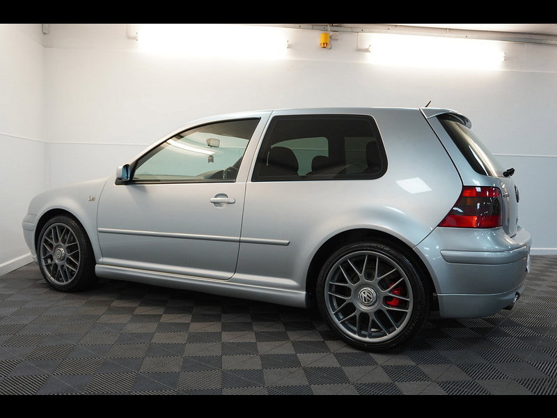 Volkswagen Golf 1.8T GTI Anniversary Ltd Edn Hatchback 3dr Petrol Manual (204 g/km, 180 bhp)
