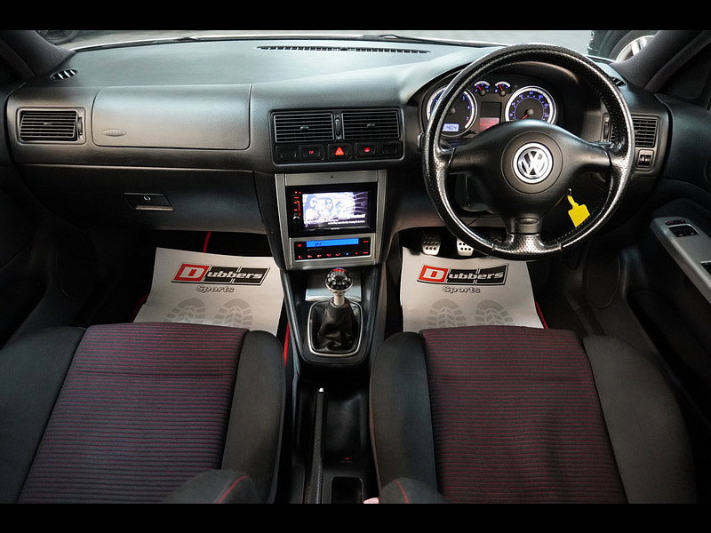 Volkswagen Golf 1.8T GTI Anniversary Ltd Edn Hatchback 3dr Petrol Manual (204 g/km, 180 bhp)
