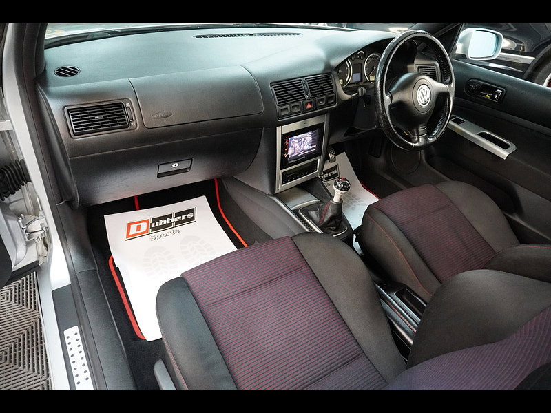 Volkswagen Golf 1.8T GTI Anniversary Ltd Edn Hatchback 3dr Petrol Manual (204 g/km, 180 bhp)