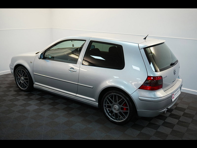 Volkswagen Golf 1.8T GTI Anniversary Ltd Edn Hatchback 3dr Petrol Manual (204 g/km, 180 bhp)